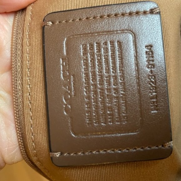 Coach Purse White - Picture 4 of 4